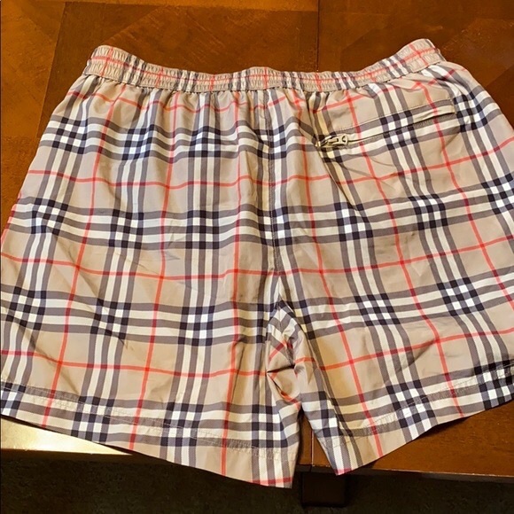 Red and Gold - Picture 2 of 2